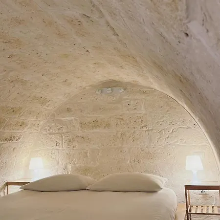 Urban Flat Dante Μπάρι