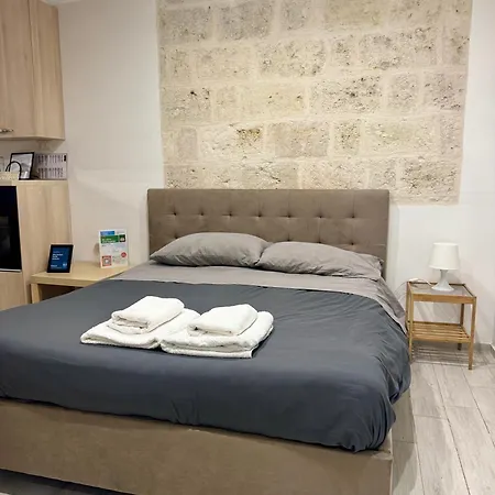 Urban Flat Dante Μπάρι