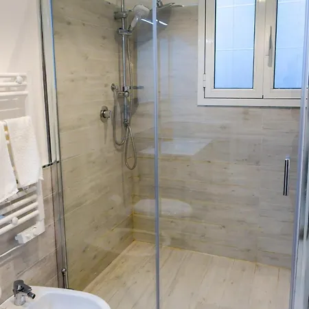 Urban Flat Dante Апартаменти